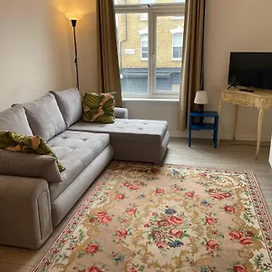 Apartment Enormous Family Flat United Kingdom
